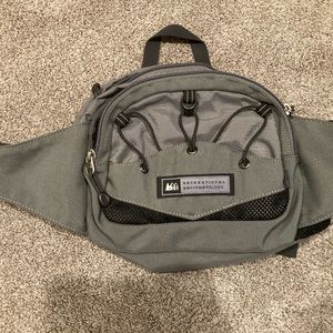 REI Fanny pack/Lumbar hiking pack/trail pack